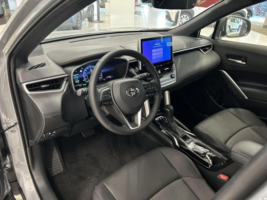 Toyota Corolla Cross Hybrid 200 Style ActivLease financial lease