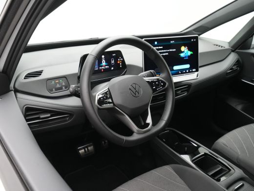 Volkswagen ID.3 Pure Oranje Edition 52 kWh Camera 19"velgen Privacy Glass navigatie Led 181 ActivLease financial lease