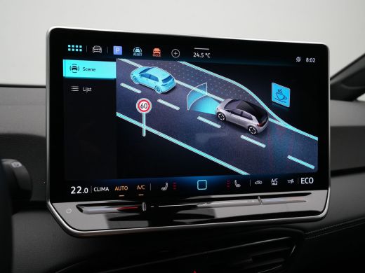 Volkswagen ID.3 Pure Oranje Edition 52 kWh Camera 19"velgen Privacy Glass navigatie Led 181 ActivLease financial lease