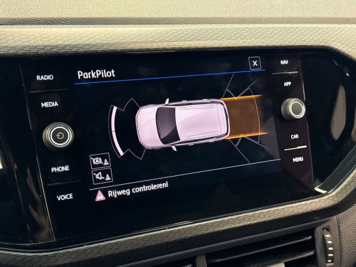 Volkswagen T-Cross 1.0 115pk TSI R-line Adaptive Cruise Control | Velgen 'Nevada', 18 inch lichtmetaal | R-line exte... ActivLease financial lease