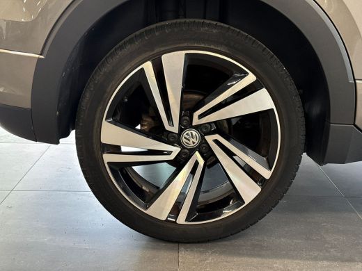 Volkswagen T-Cross 1.0 115pk TSI R-line Adaptive Cruise Control | Velgen 'Nevada', 18 inch lichtmetaal | R-line exte... ActivLease financial lease