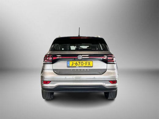 Volkswagen T-Cross 1.0 115pk TSI R-line Adaptive Cruise Control | Velgen 'Nevada', 18 inch lichtmetaal | R-line exte... ActivLease financial lease