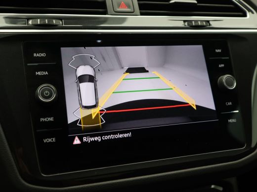 Volkswagen Tiguan 1.4 TSi 245 Pk Automaat eHybrid R-Line Business+ | Carplay | Matrix LED | Elektrische Achterklep ... ActivLease financial lease