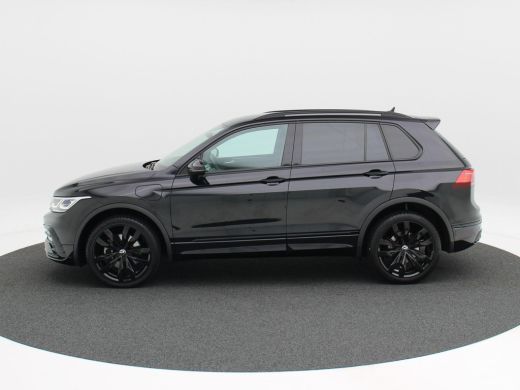 Volkswagen Tiguan 1.4 TSi 245 Pk Automaat eHybrid R-Line Business+ | Black Style | Matrix LED | Elektrische Achterk... ActivLease financial lease