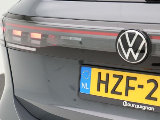 Volkswagen Tiguan 1.5 eHybrid 272 Pk Automaat R-Line Edition | Panorama Dak | Trekhaak | Massage Stoelen | Camera |... ActivLease financial lease