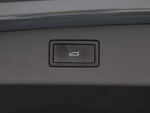 Volkswagen Tiguan 1.5 eHybrid 272 Pk Automaat R-Line Edition | Panorama Dak | Trekhaak | Massage Stoelen | Camera |... ActivLease financial lease