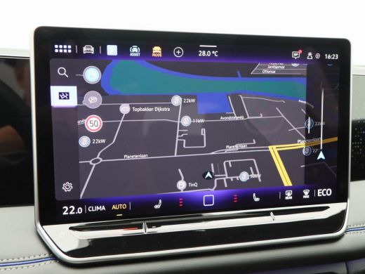 Volkswagen Tiguan 1.5 eHybrid 272 Pk Automaat R-Line Edition | Panorama Dak | Trekhaak | Massage Stoelen | Camera |... ActivLease financial lease