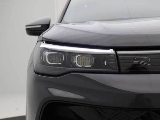 Volkswagen Tiguan 1.5 eHybrid 272 Pk Automaat R-Line Edition | Panorama Dak | Trekhaak | Massage Stoelen | Camera |... ActivLease financial lease