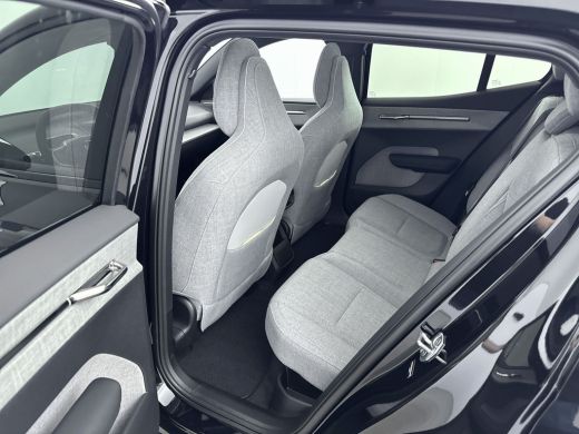 Volvo  EX30 Twin Motor Performance Ultra 69 kWh | Stoel + Stuurverwarming | Getint Glas | 20 inch LM | Tailor... ActivLease financial lease