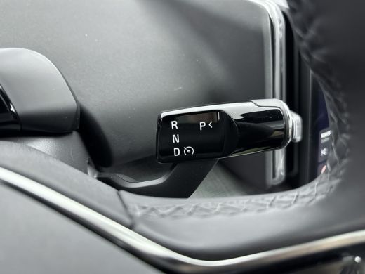 Volvo  EX30 Twin Motor Performance Ultra 69 kWh | Stoel + Stuurverwarming | Getint Glas | 20 inch LM | Tailor... ActivLease financial lease