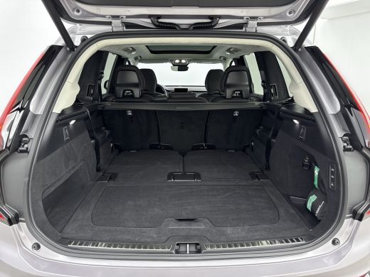 Volvo  XC90 T8 AWD Plug-in Ultra Dark NEW MODEL | Trekhaak | Nappa Leder | Luchtvering | Stoelventilatie - ve... ActivLease financial lease