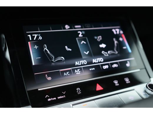 Audi e-tron 55 quattro S edition 95 kWh | Open Dak | Valcona | LED | Camera | Virtual | Memory | Cruise Adapt... ActivLease financial lease