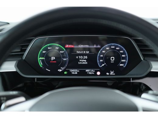 Audi e-tron 55 quattro S edition 95 kWh | Open Dak | Valcona | LED | Camera | Virtual | Memory | Cruise Adapt... ActivLease financial lease
