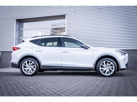 CUPRA Formentor 1.4 TSI e-Hybrid Essential | Cruise control adaptief | DAB ontvanger | Full-LED koplampen ActivLease financial lease