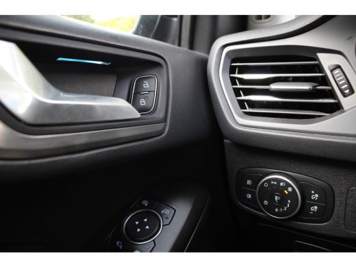 Ford Focus 1.0EB TITANIUM | NL-AUTO! | 1 EIGENAAR | PARK SENS V+A | LED | LANE ASSIST | CRUISE | WINTERPACK ... ActivLease financial lease