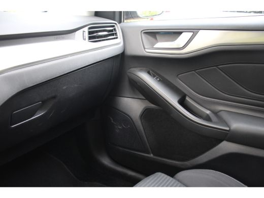 Ford Focus 1.0EB TITANIUM | NL-AUTO! | 1 EIGENAAR | PARK SENS V+A | LED | LANE ASSIST | CRUISE | WINTERPACK ... ActivLease financial lease