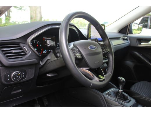 Ford Focus 1.0EB TITANIUM | NL-AUTO! | 1 EIGENAAR | PARK SENS V+A | LED | LANE ASSIST | CRUISE | WINTERPACK ... ActivLease financial lease
