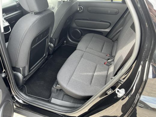 Hyundai Inster Pulse 49 kWh | Demo voordeel | Rijklaarprijs! Dus geen extra afleverkosten! | 17-inch wielen | Ap... ActivLease financial lease