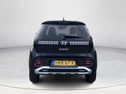 Hyundai Inster Pulse 49 kWh | Demo voordeel | Rijklaarprijs! Dus geen extra afleverkosten! | 17-inch wielen | Ap... ActivLease financial lease