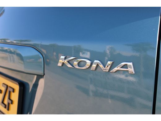Hyundai Kona EV Premium 64 kWh | Elektrisch verstelbare bestuurdersstoel | Stoel ventilatie voor | Warmtepomp ActivLease financial lease