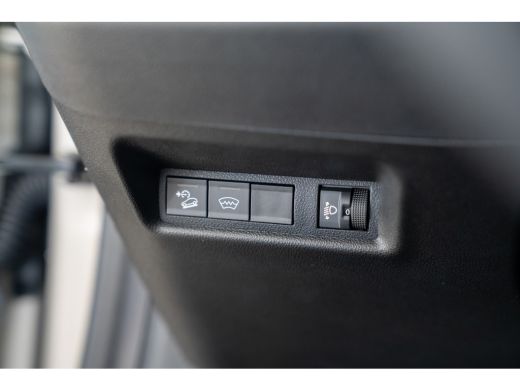 Jeep Avenger Summit 54 kWh | Infotainment Pakket | Winterpakket | Warmtepomp | Camera | Navigatie | 18 Inch Li... ActivLease financial lease