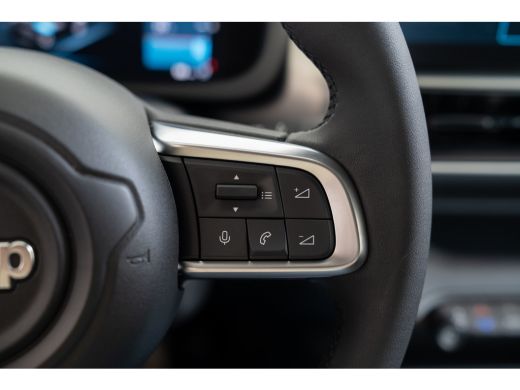 Jeep Avenger Summit 54 kWh | Infotainment Pakket | Winterpakket | Warmtepomp | Camera | Navigatie | 18 Inch Li... ActivLease financial lease