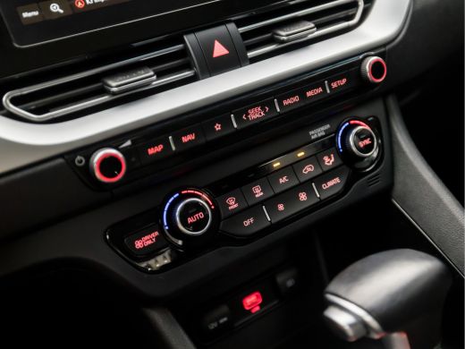 Kia Niro 1.6 GDi Hybrid DynamicLine 142Pk Automaat (APPLE CARPLAY, GROOT NAVI, CAMERA, ADAPTIVE CRUISE, LE... ActivLease financial lease