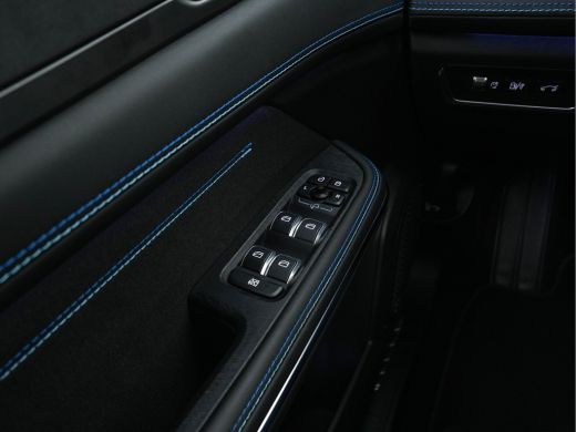 Lynk & Co 01 1.5 (INCL-BTW) Aut. *PANO | FULL-LED | ADAPTIVE-CRUISE | MICROFIBRE | BLIND-SPOT | MEMORY-PACK | ... ActivLease financial lease