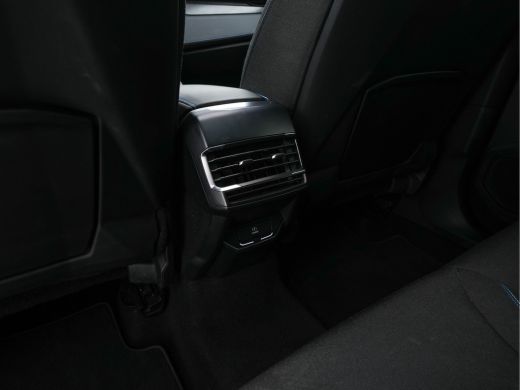 Lynk & Co 01 1.5 (INCL-BTW) Aut. *PANO | FULL-LED | ADAPTIVE-CRUISE | MICROFIBRE | BLIND-SPOT | MEMORY-PACK | ... ActivLease financial lease