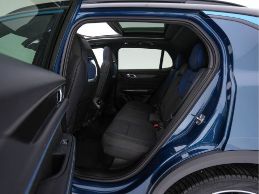 Lynk & Co 01 1.5 (INCL-BTW) Aut. *PANO | FULL-LED | ADAPTIVE-CRUISE | MICROFIBRE | BLIND-SPOT | MEMORY-PACK | ... ActivLease financial lease