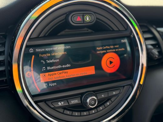 Mini Cooper Cabrio 2.0 231PK John Cooper Works Chili | ALLE Opties | H&K audio | Head-Up | 100% Dealer Onderhouden! ... ActivLease financial lease