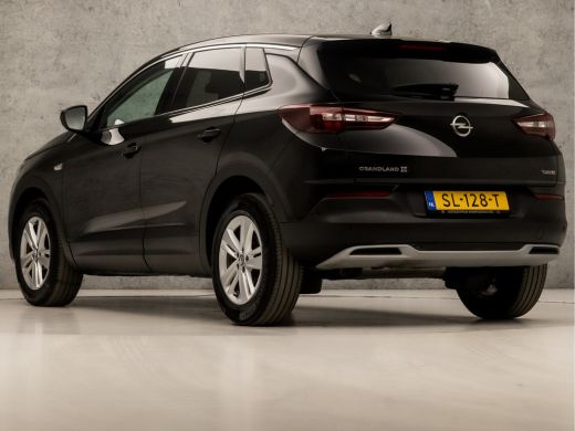Opel Grandland X 1.2 Turbo Executive Sport (APPLE CARPLAY, GROOT NAVI, STUUR/STOELVERWARMING, LEDER, SPORTSTOELEN,... ActivLease financial lease