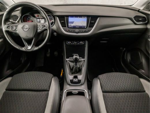 Opel Grandland X 1.2 Turbo Executive Sport (APPLE CARPLAY, GROOT NAVI, STUUR/STOELVERWARMING, LEDER, SPORTSTOELEN,... ActivLease financial lease