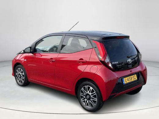 Toyota Aygo 1.0 VVT-i x-clusiv **KEYLESS/ APPLE CARPLAY/ CLIMATE CONTROL** ActivLease financial lease
