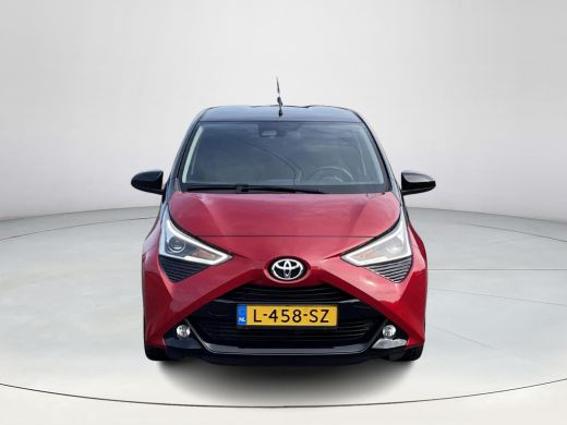 Toyota Aygo 1.0 VVT-i x-clusiv **KEYLESS/ APPLE CARPLAY/ CLIMATE CONTROL** ActivLease financial lease