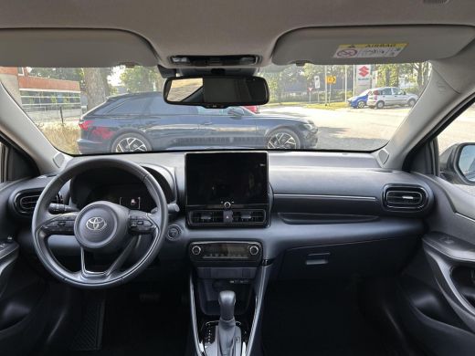 Toyota Yaris 1.5 Hybrid 115 First Edition ActivLease financial lease