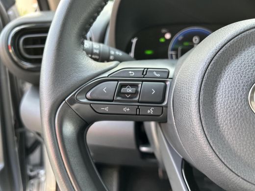 Toyota Yaris 1.5 Hybrid 115 First Edition ActivLease financial lease