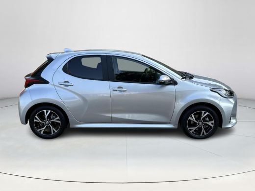 Toyota Yaris 1.5 Hybrid 115 First Edition ActivLease financial lease