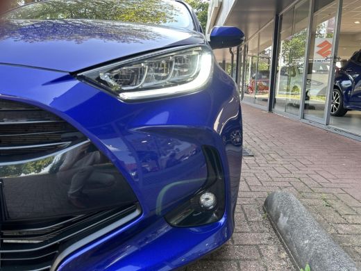 Toyota Yaris 1.5 Hybrid 115 First Edition ActivLease financial lease
