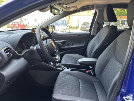 Toyota Yaris 1.5 Hybrid 115 First Edition ActivLease financial lease