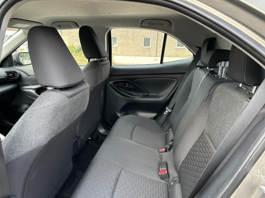 Toyota Yaris Cross 1.5 Hybrid 115 Active ActivLease financial lease
