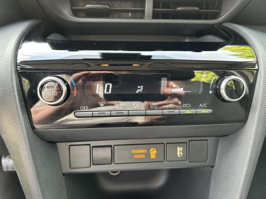 Toyota Yaris Cross 1.5 Hybrid 115 Active ActivLease financial lease