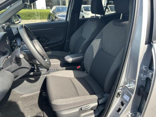 Toyota Yaris Cross 1.5 Hybrid 115 First Edition (Carplay Navigatie - Stoelverwarming) ActivLease financial lease