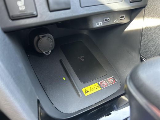 Toyota Yaris Cross 1.5 Hybrid 115 First Edition (Carplay Navigatie - Stoelverwarming) ActivLease financial lease