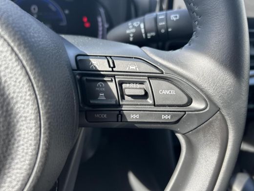 Toyota Yaris Cross 1.5 Hybrid 115 First Edition (Carplay Navigatie - Stoelverwarming) ActivLease financial lease