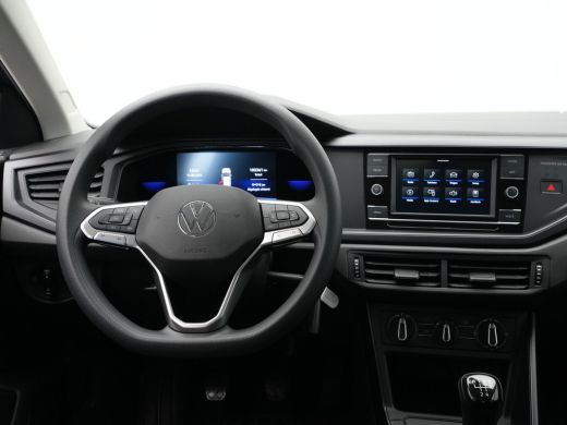 Volkswagen Polo 1.0 TSI 95pk Navi via App Cruise Airco Lichtsensor 278 ActivLease financial lease