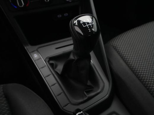 Volkswagen Polo 1.0 TSI 95pk Navi via App Cruise Airco Lichtsensor 278 ActivLease financial lease