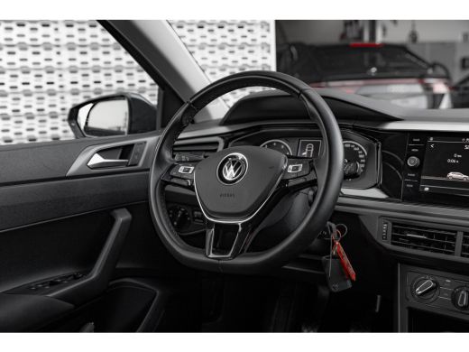 Volkswagen Polo 1.0 TSI R-Line Edition | Airco | Adaptive Cruise | 16" ActivLease financial lease