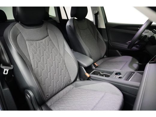 Volkswagen Tiguan 1.5 eTSI 150 pk Life 7-DSG | Achteruitrijcamera | Wegklapbare trekhaak | Stoel/stuur verwarming | ActivLease financial lease