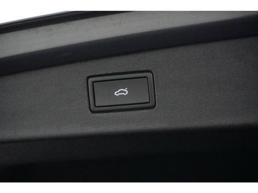 Volkswagen Tiguan 1.5 eTSI 150 pk Life 7-DSG | Achteruitrijcamera | Wegklapbare trekhaak | Stoel/stuur verwarming | ActivLease financial lease